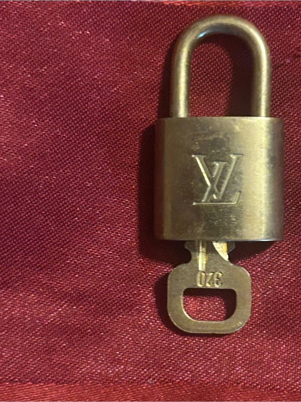 Louis Vuitton lv lock